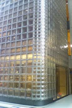 d) Glass blocks: Maison Hermes, Tokyo, Japan. Architect: Renzo Piano Building Workshop