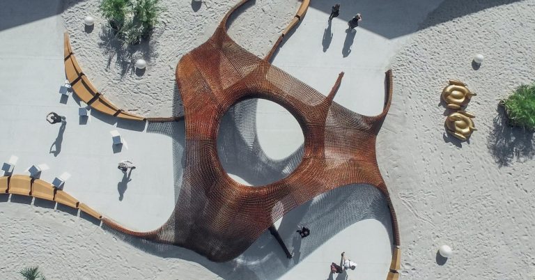 (MCO_07_045) Flotsam and Jetsam